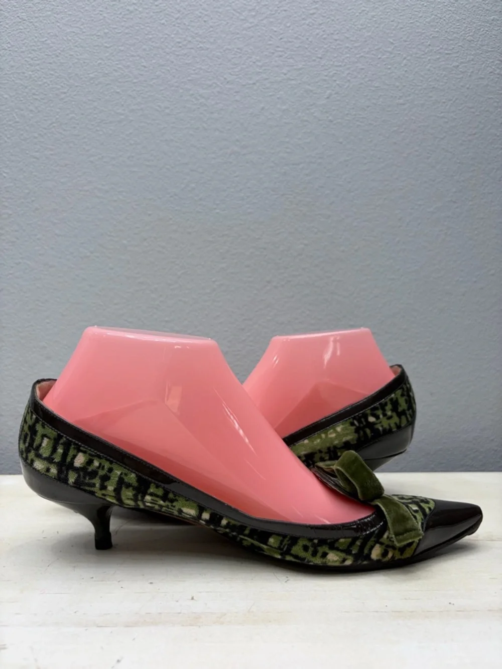 Moschino Y2K Green Pointed Heels Size 8 - Picture 2 of 7
